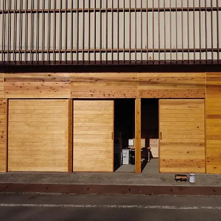 白神山地の麓でヤギのいるゲストハウス　あわじ商店 Fujisato Exterior photo